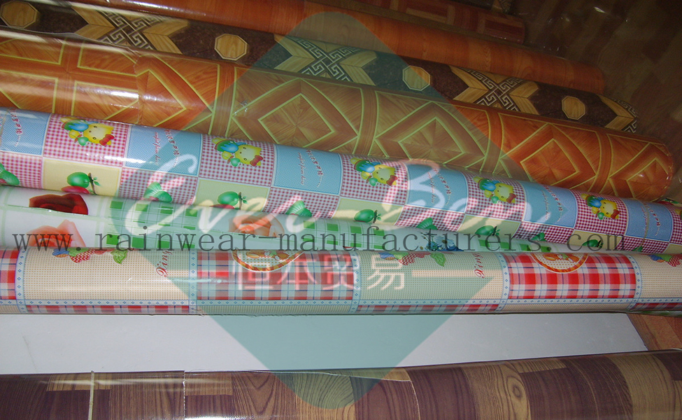 China pvc table cloth factory-vinyl tablecloth fabric by the roll.JPG